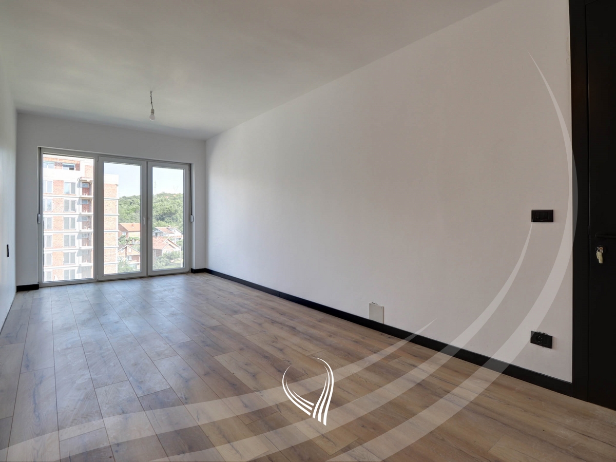 Apartamento com 3 quartos à venda no bairro Prishtina e Re – Rruga a (8)