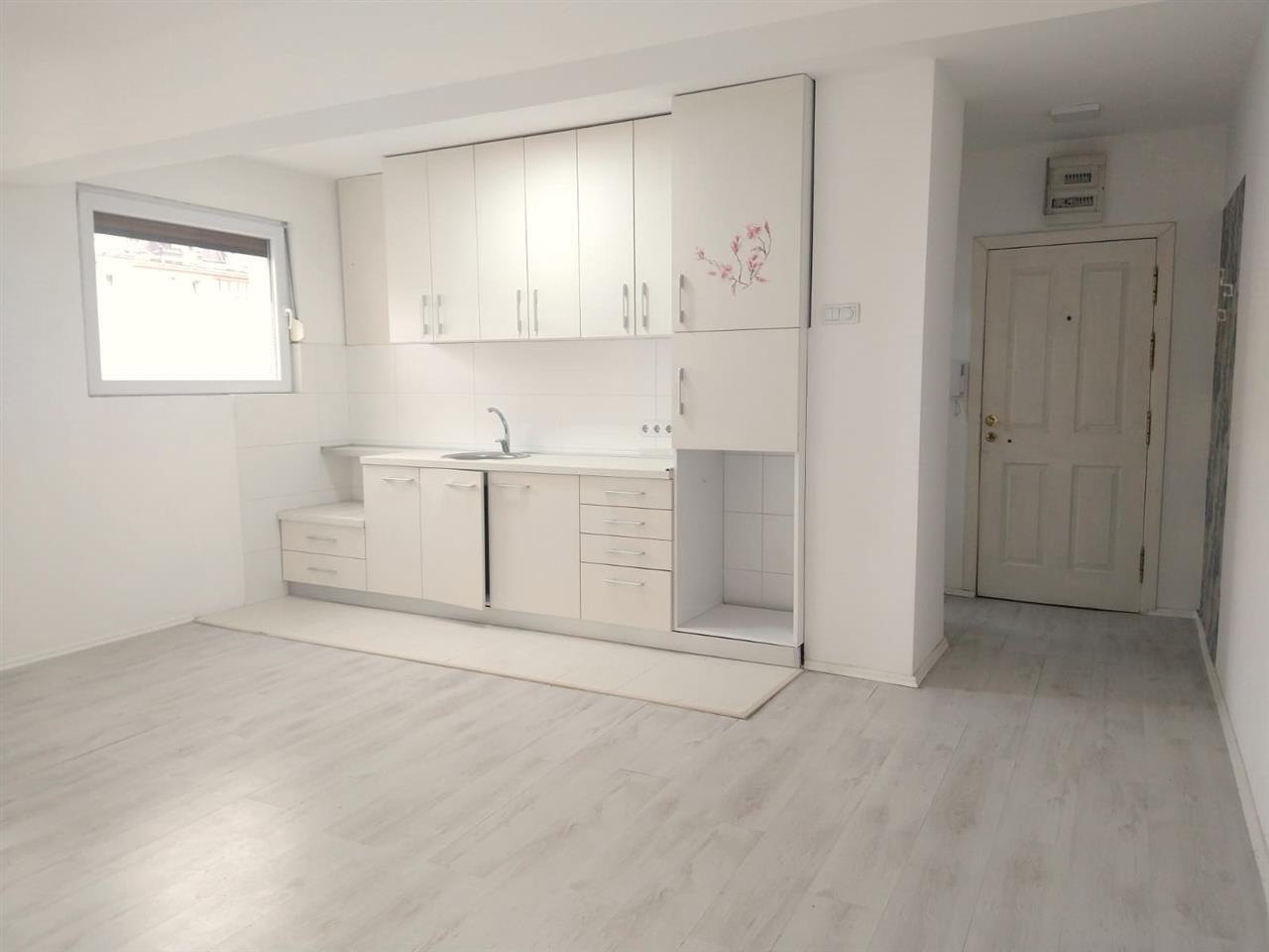 Appartement à vendre à ulpianë