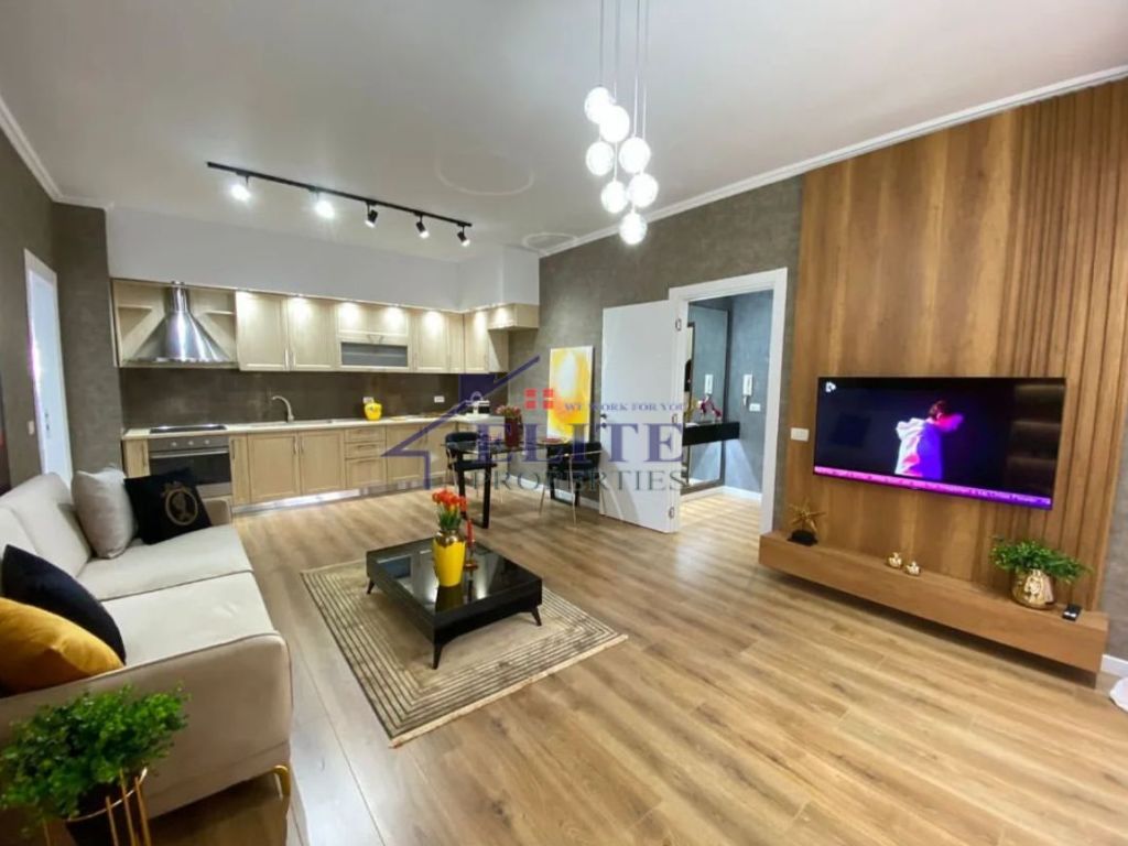 2+1 wohnung zum verkauf bei “Pazari I Ri”