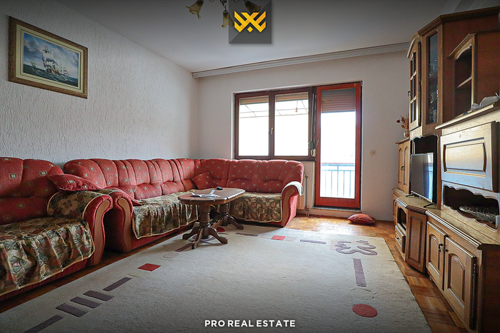 Banesë 87m² në #shitje në lagjen e muhaxherëve.