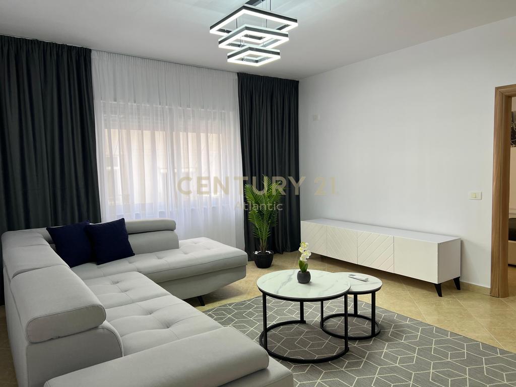 Apartment zu mieten im eka komplex am strand 2+1+2 t in einem lager und 3 balkone durres!