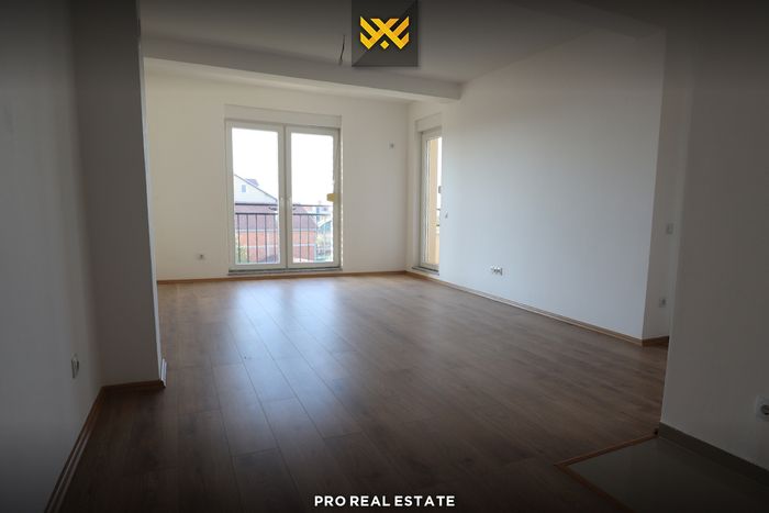 Banesë 87m² me #qira në dragodan.
