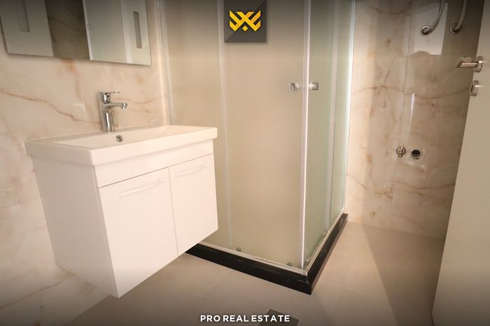 Banesë 87m² me #qira në dragodan.