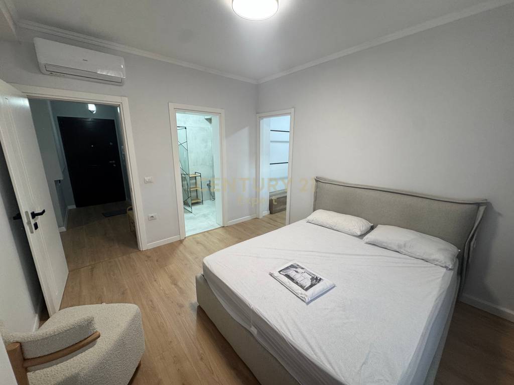 For rent apartment 2+1+2 on rruga e durrësit