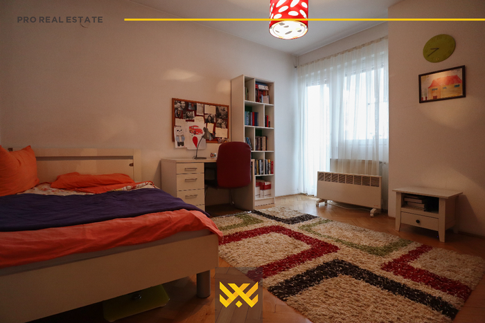 Appartamento di 176m² in vendita ad Aktash.