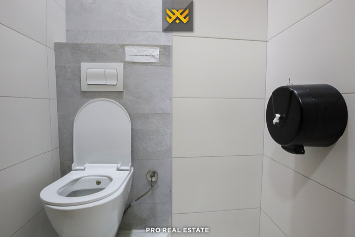 Object 3100m² for rent in Mitrovica