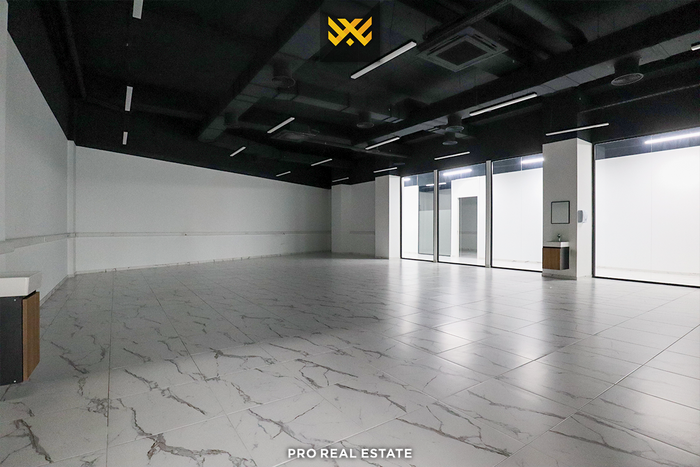 Object 3100m² for rent in Mitrovica