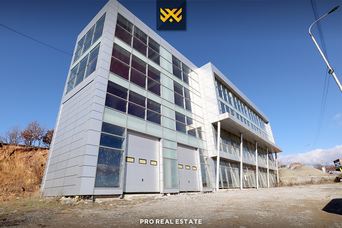 Propriété afarist 3500m² à vendre à malishevë.