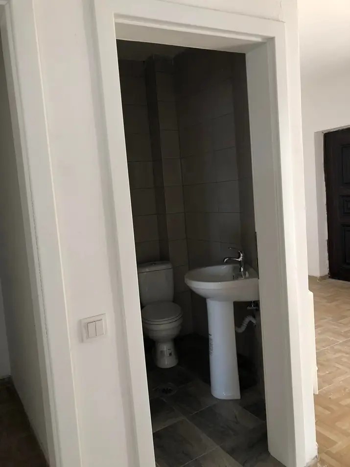 Banesë në shitje në Fushë Kosovë