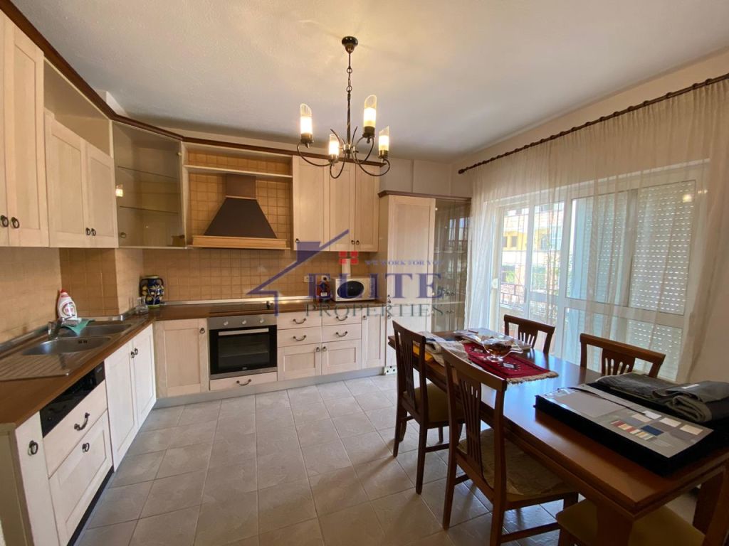 Duplex para alugar perto da embaixada americana