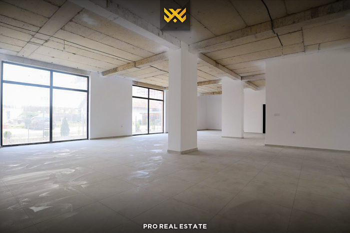 Espaço comercial 185m² à venda em Fushë Kosovë