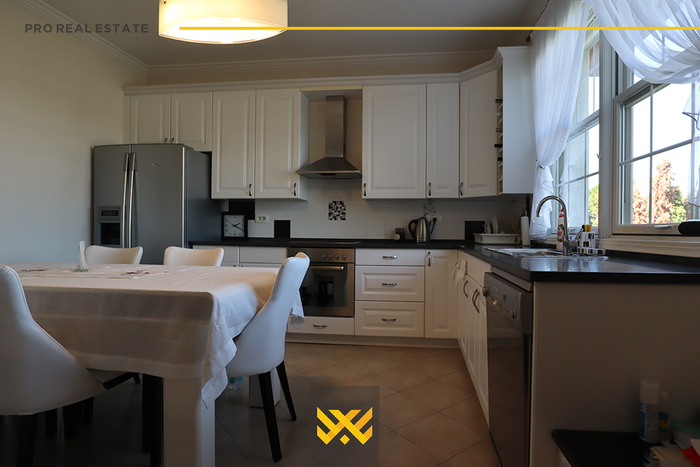 Casa di 250m² in affitto nel villaggio internazionale.