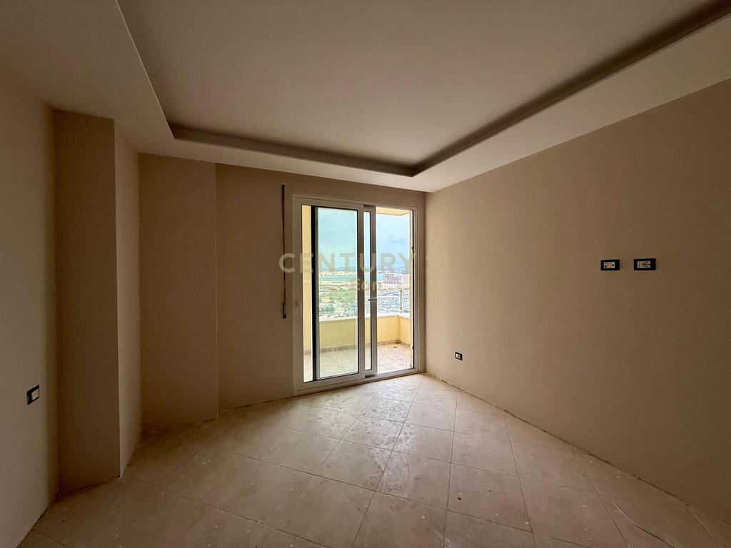Appartement à vendre avec vue sur la mer + 2 places de parking sur la nouvelle route du port !