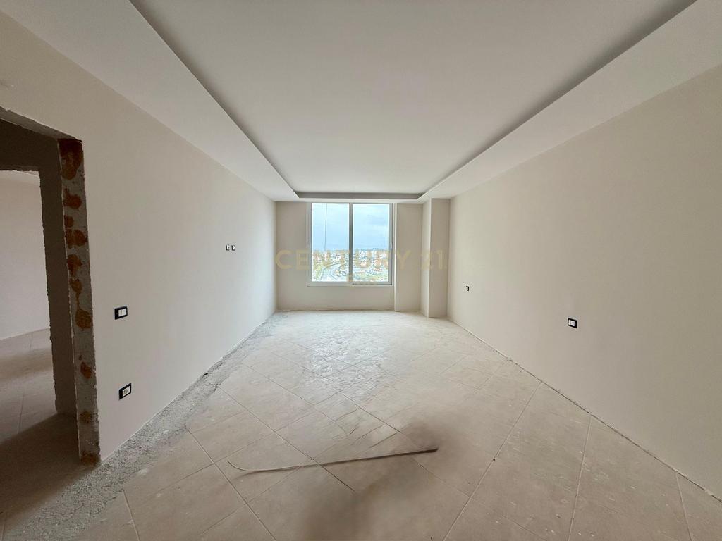 Appartement à vendre avec vue sur la mer + 2 places de parking sur la nouvelle route du port !