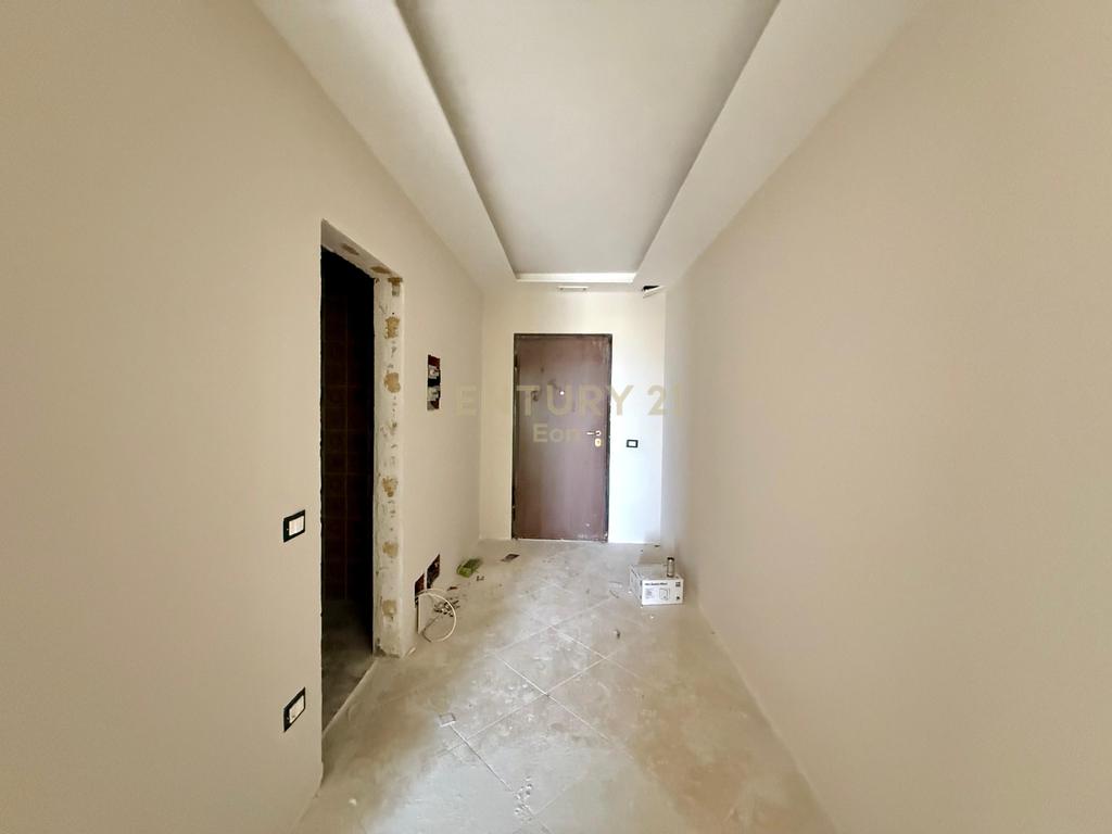 Appartement à vendre avec vue sur la mer + 2 places de parking sur la nouvelle route du port !