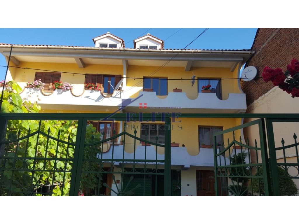 Shitet vile 3- kateshe ne Pogradec