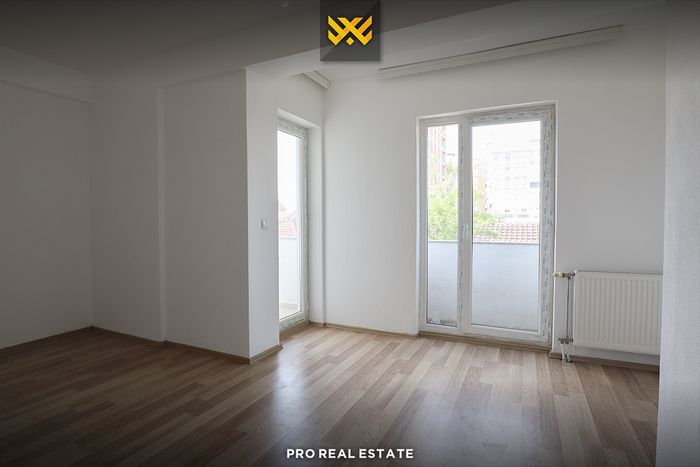 Apartamento de 96m² à venda em Fushë Kosovë (2)