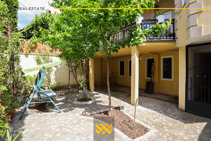 Shtëpi 340m² në #shitje në kodrën e trimave. (3)