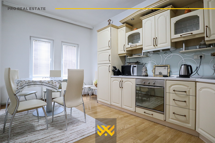 Shtëpi 340m² në #shitje në kodrën e trimave. (6)
