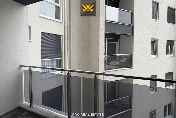 Appartamento di 52m² in affitto a Tophane (4)