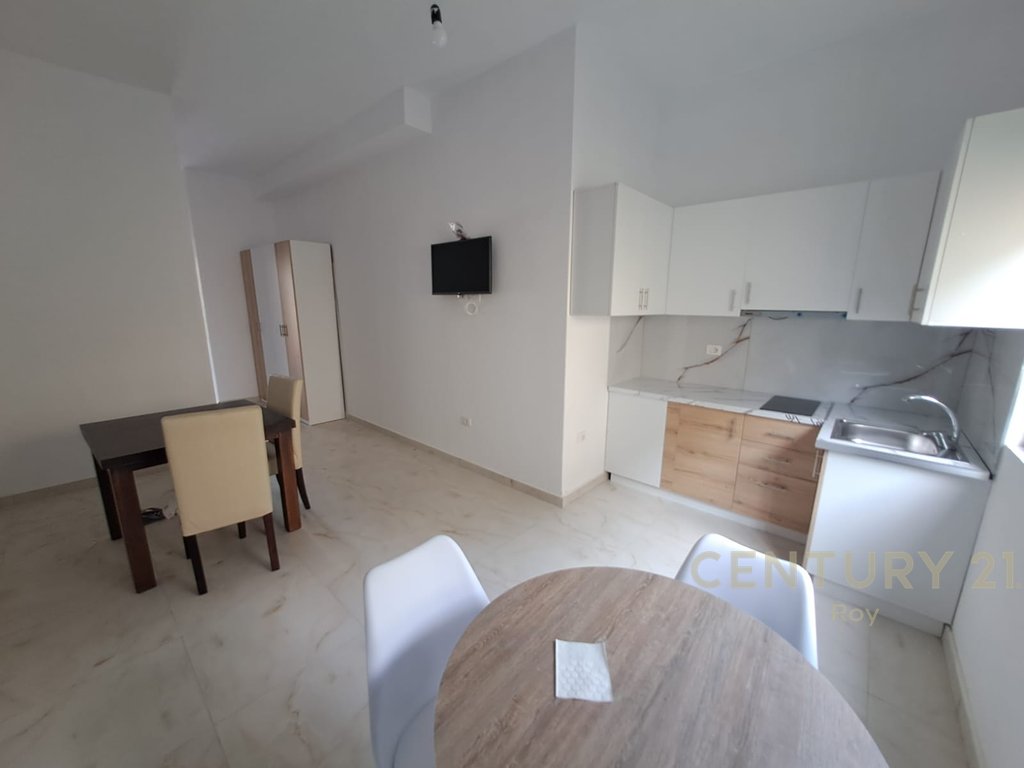 Lawn care for sale in shkembi kavajes, Durrës -37,000€ | 36 m²