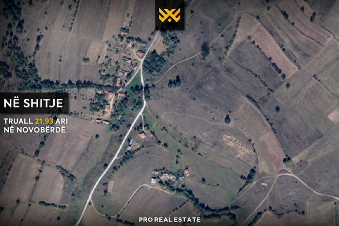 Terrain de 21,93 ari à vendre à novobërdë