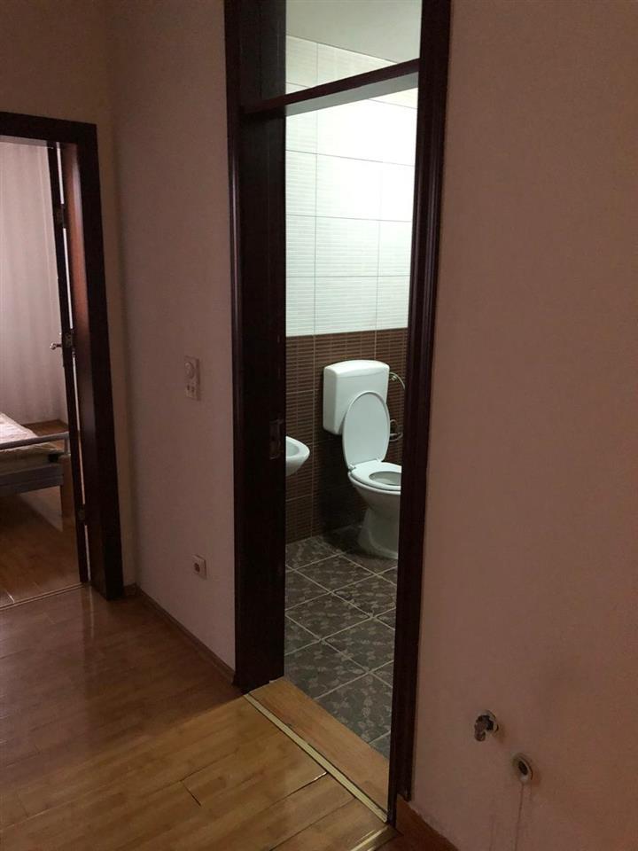 Banesë në shitje në Fushë Kosovë
