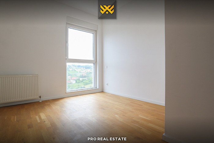 Apartment 150m² for rent on rrugën a