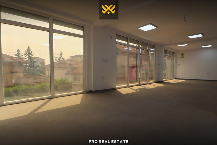 Lokal 110m² me #qira në dragodan.