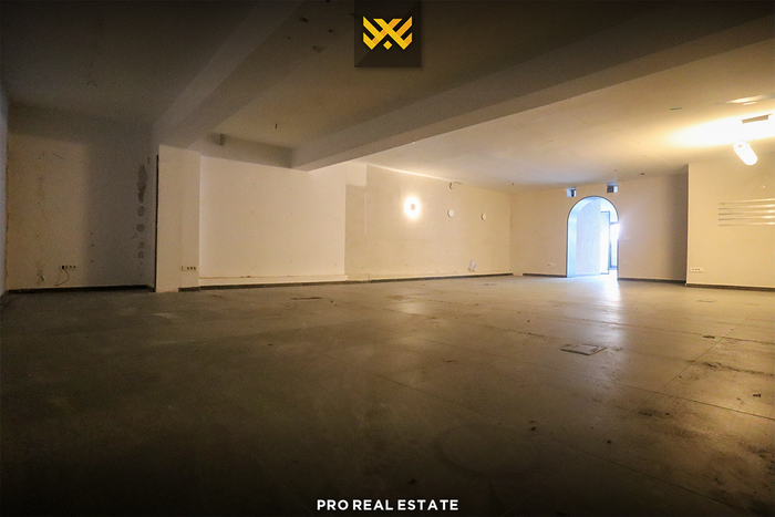 Local commercial de 150m² à #vente à dardani (2)