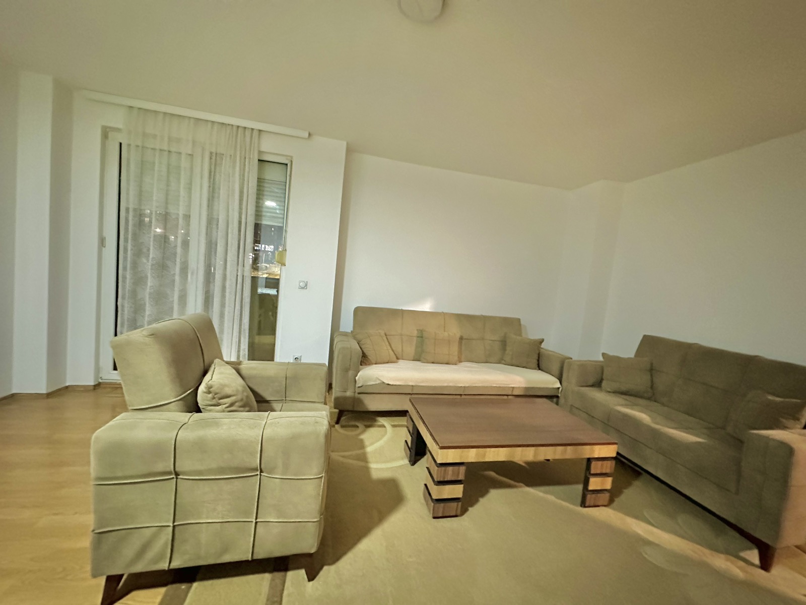 Appartement 2+1 à louer à calabria (emshir)
