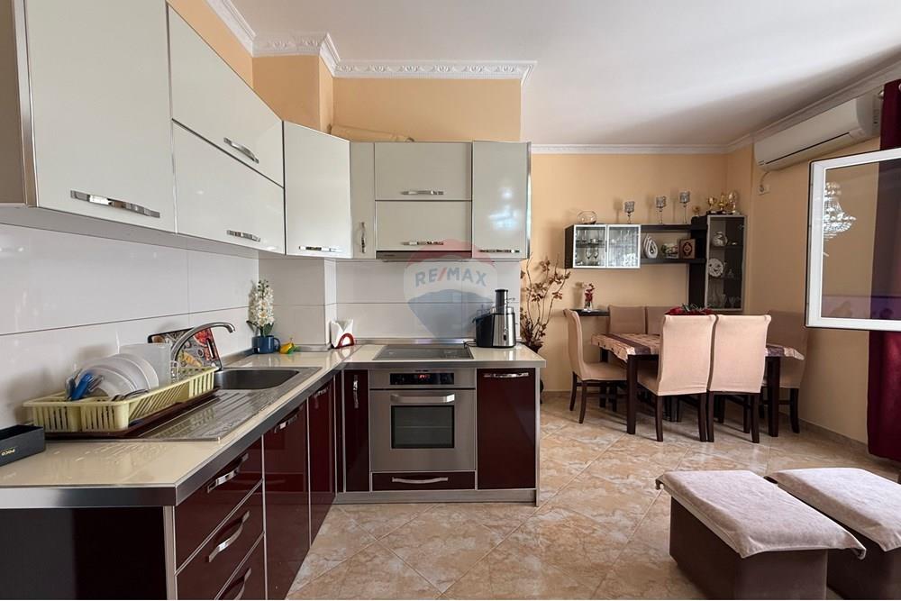Rruga jordan misja, Tirana