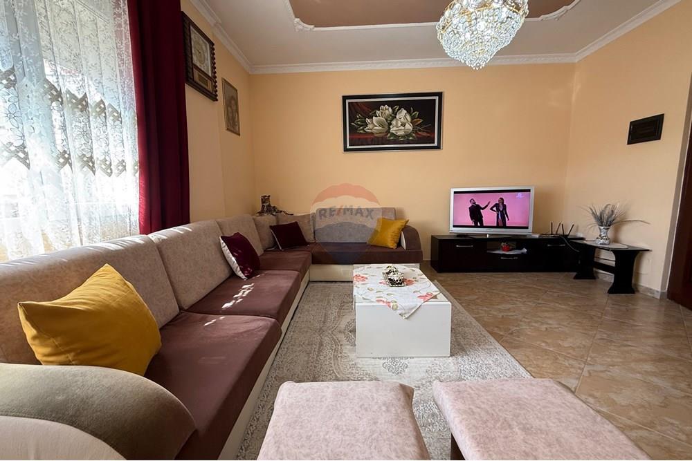 Rruga jordan misja, Tirana
