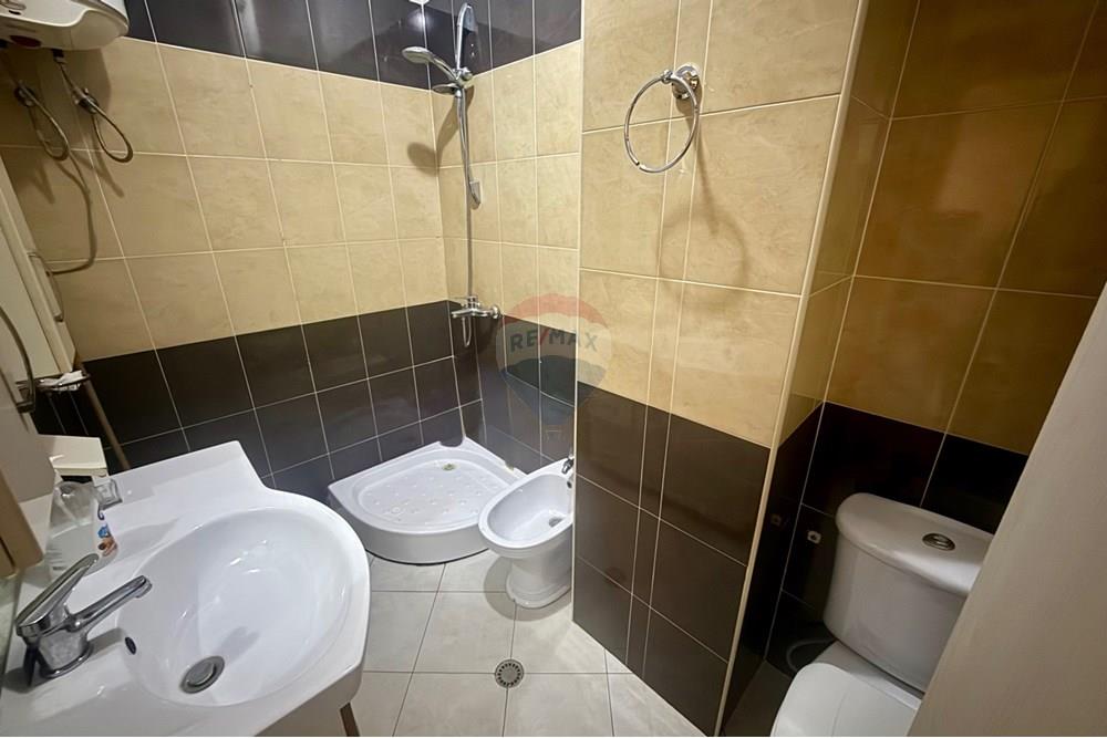 Rruga jordan misja, Tirana