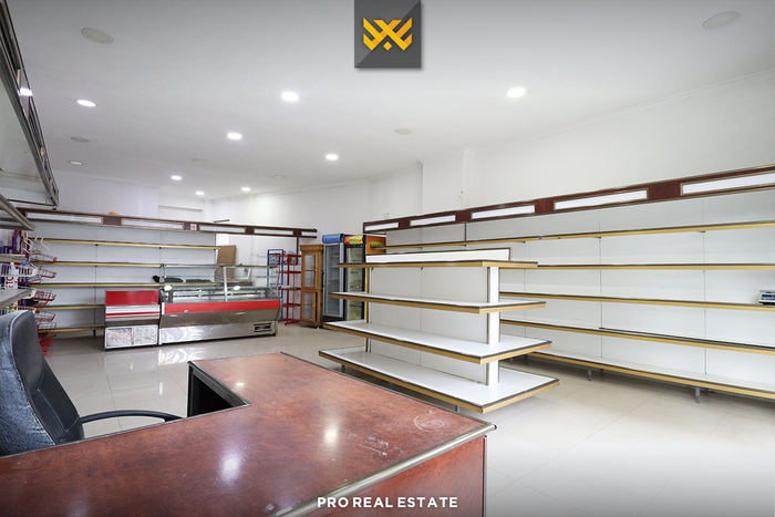 Espacio de 75m² en venta en Tophane