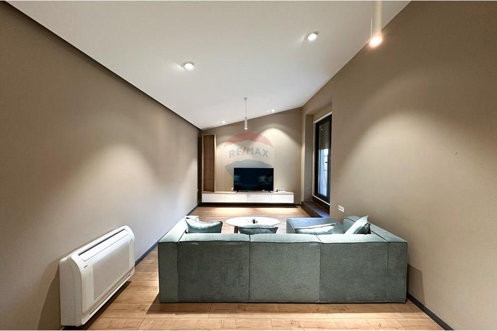 Apartamento en venta 2+1 en farkë.