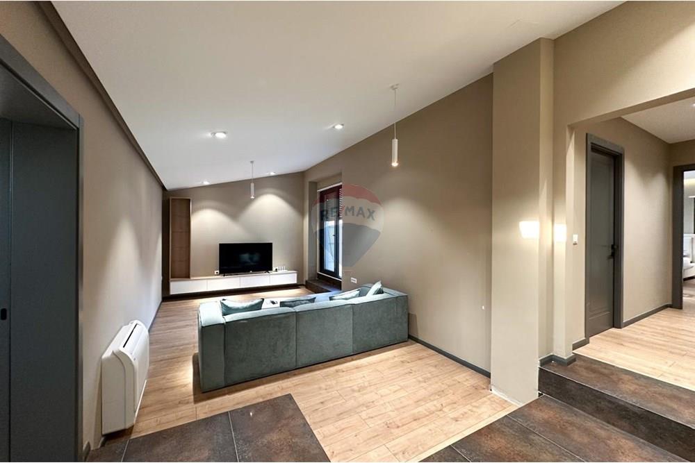 Apartamento en venta 2+1 en farkë.