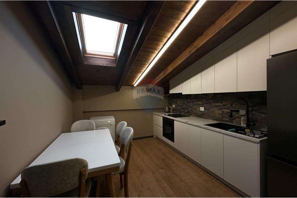 Apartamento en venta 2+1 en farkë.