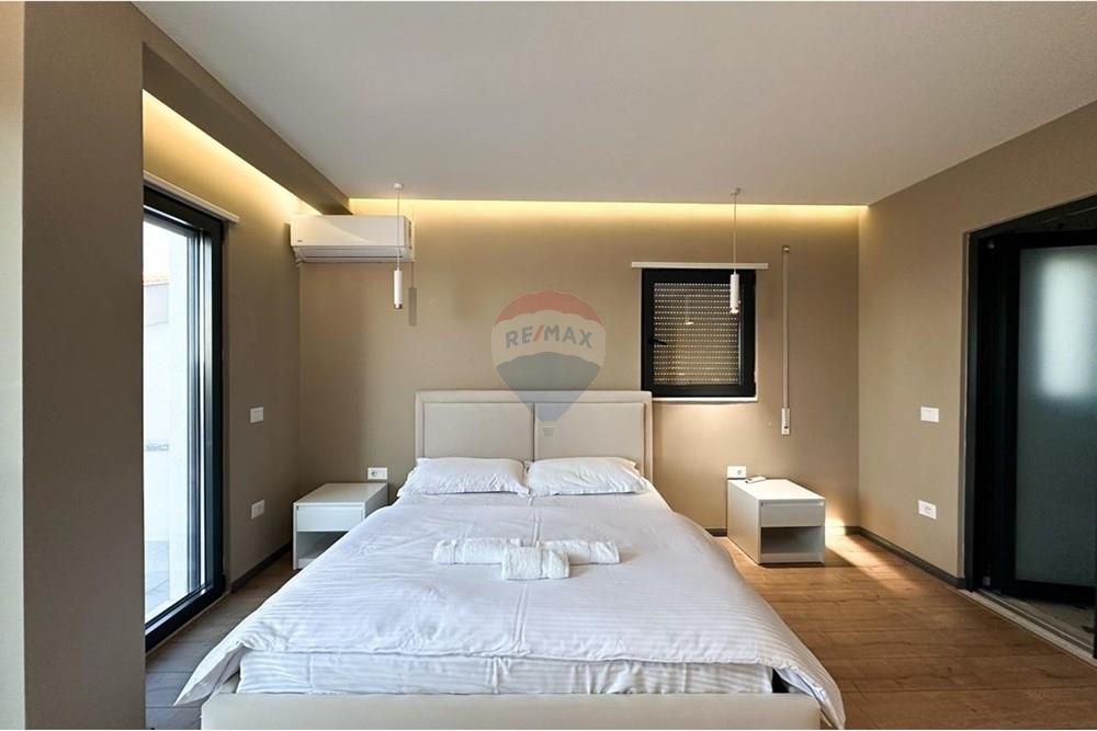Apartamento en venta 2+1 en farkë.
