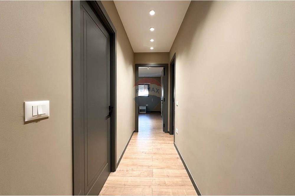 Apartamento en venta 2+1 en farkë.