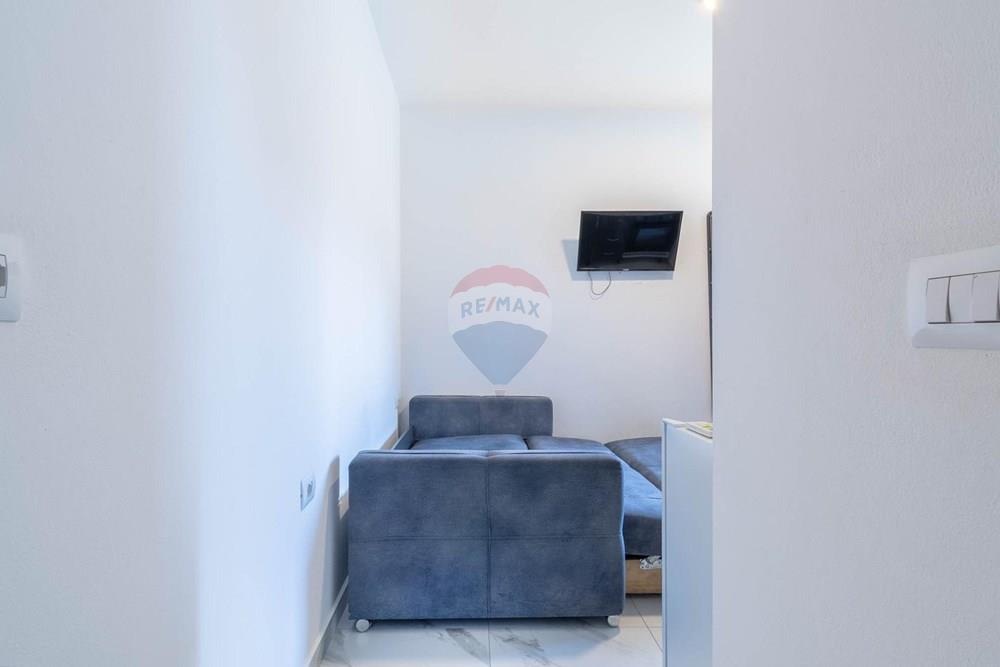 Studio à vendre à sarande (3)