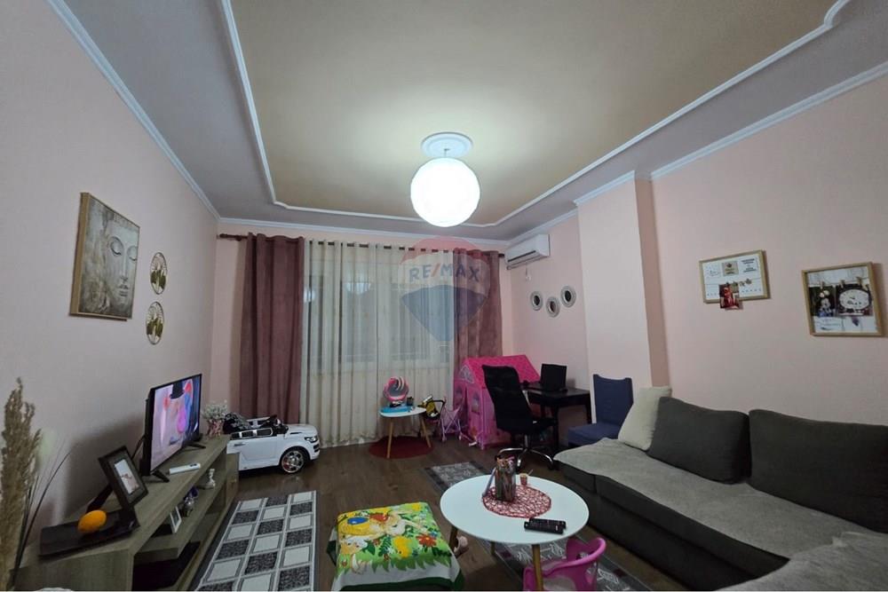 Appartement 2+1 à vendre à Astir derrière le complexe molla