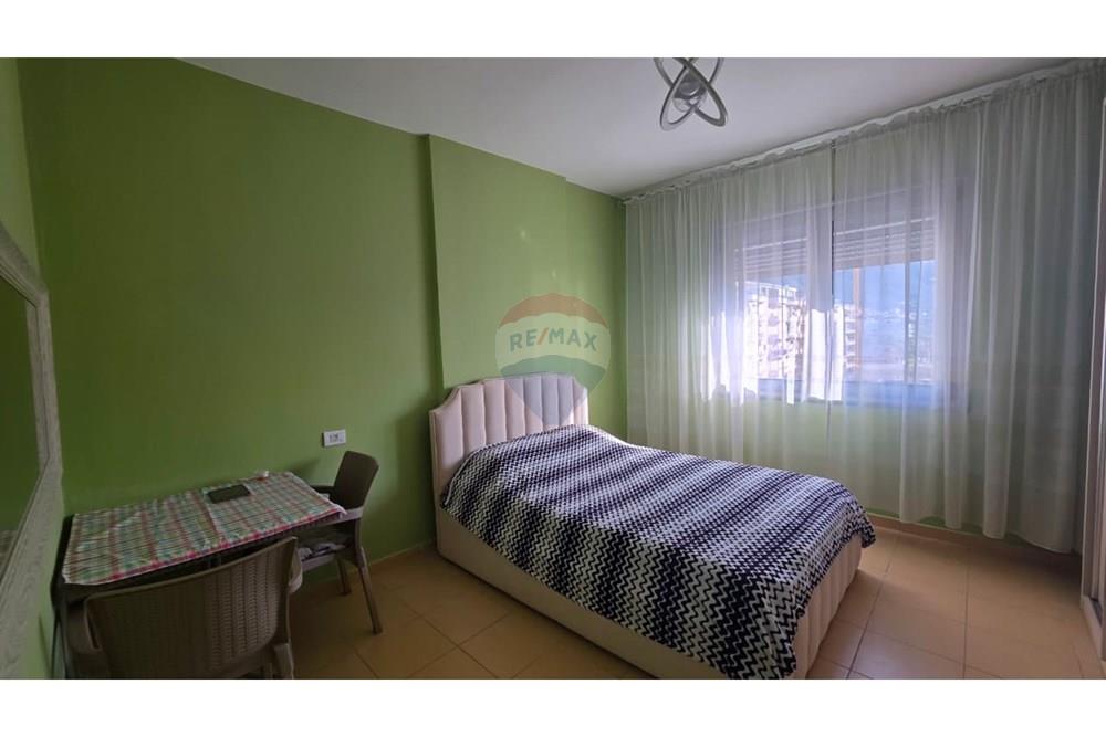 Apartament 1+1 për shitje lungomare, Vlorë