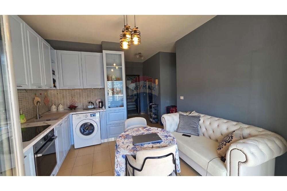 Apartament 1+1 për shitje lungomare, Vlorë