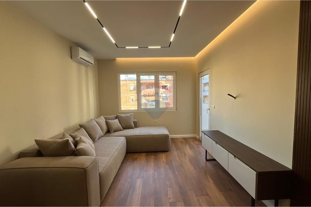 Apartamento en venta 1+1 cerca de mine peza, muy cerca del centro de Tirana!