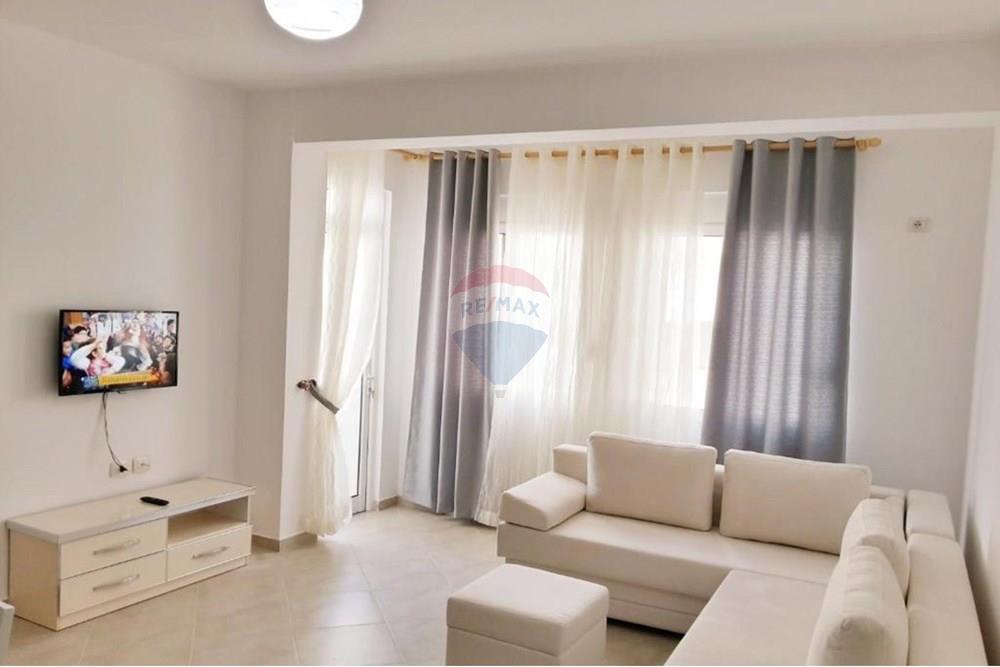 Shitet apartament i tipologjise 1+1, sarande