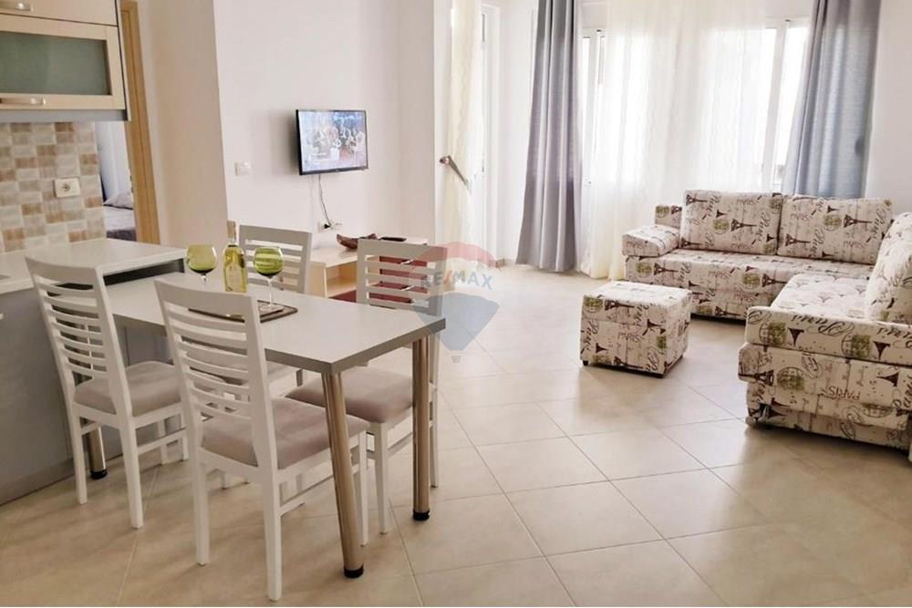 Shitet apartament i tipologjise 1+1, sarande