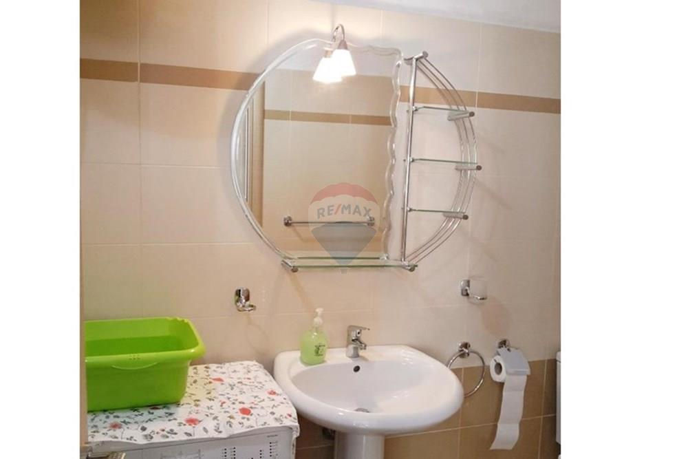 Shitet apartament i tipologjise 1+1, sarande