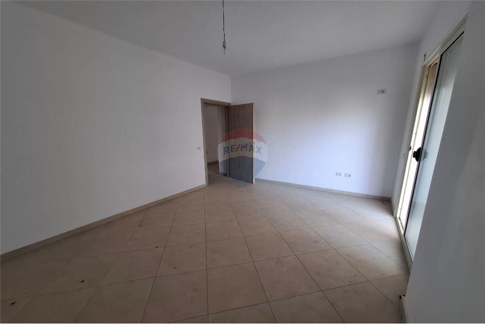 Apartament 1+1 për shitje transballkanike, përballë alpetit, Vlorë (2)