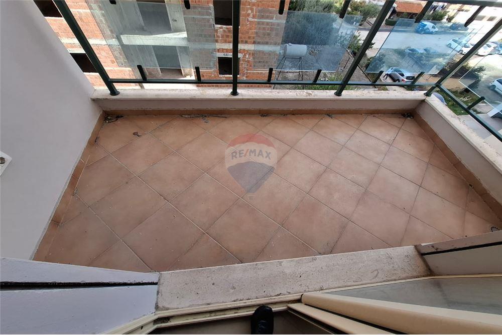 Apartament 1+1 për shitje transballkanike, përballë alpetit, Vlorë (8)